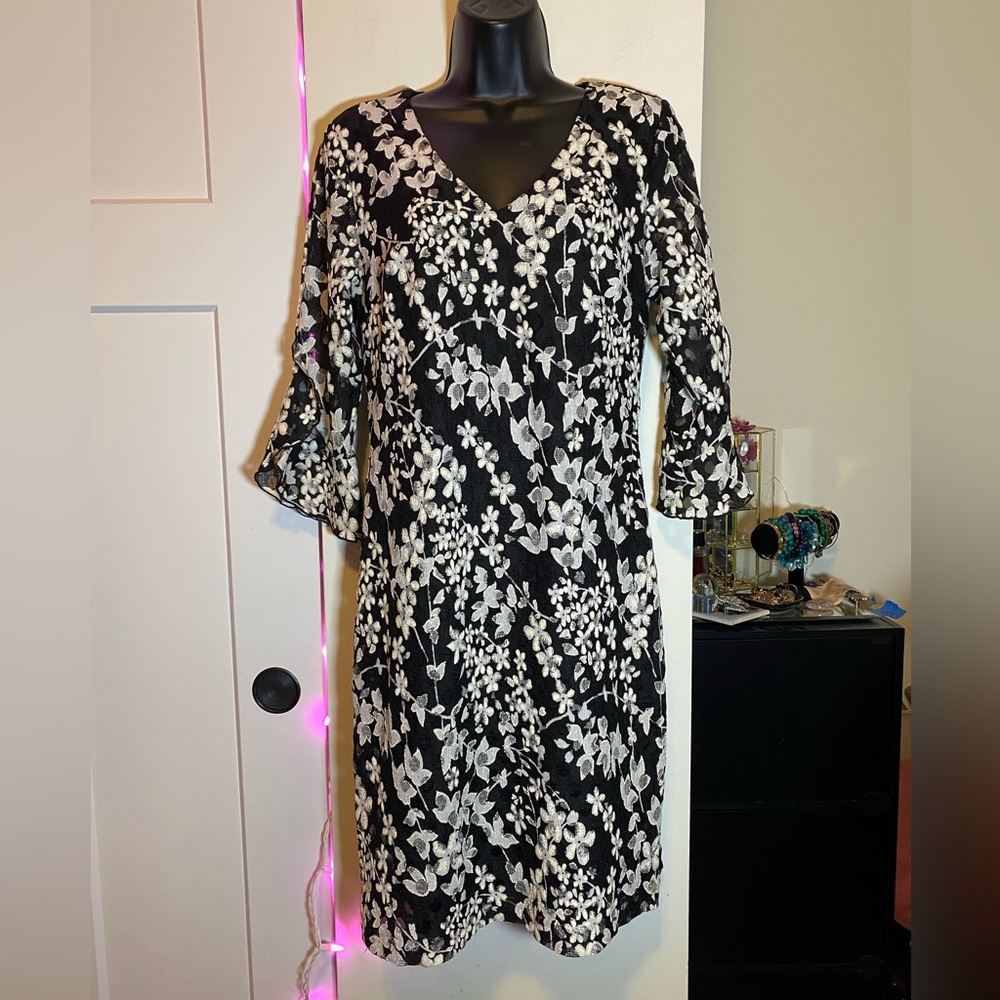 Karl Lagerfeld Black and White Floral V-Neck Midi Dress